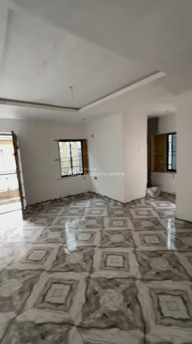 Massive One Bedroom Apartment, Finbarrs Road, Akoka, Yaba, Lagos, Mini Flat (room and Parlour) for Rent