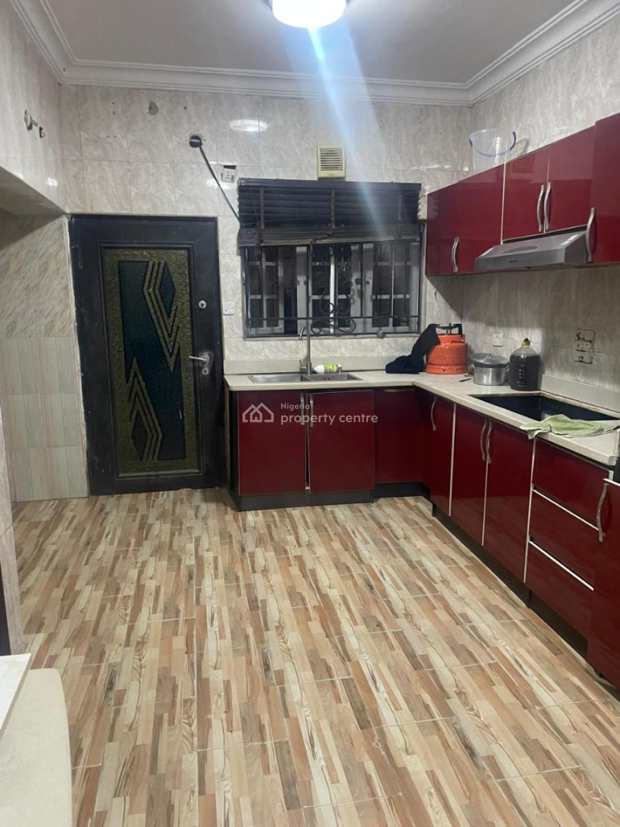 a Master Bedroom Shared Apartment with Its Own Personal Balcony, Osapa, Lekki, Lagos, Flat / Apartment for Rent