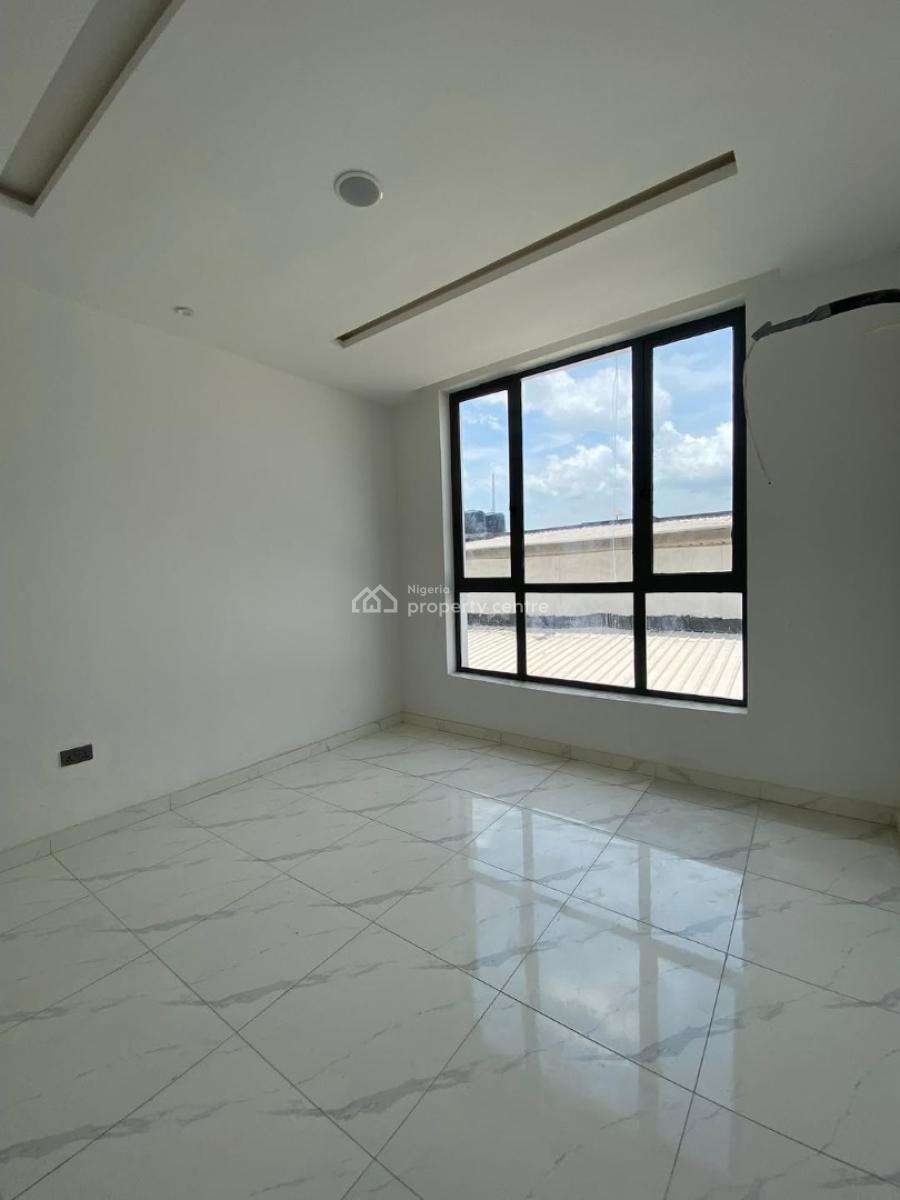 Luxurious 2 Bedroom, Ologolo, Lekki, Lagos, Flat / Apartment for Sale