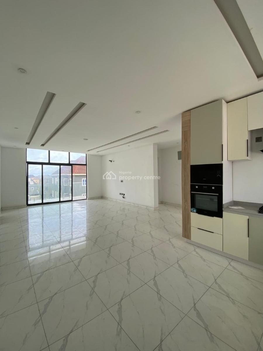 Luxurious 2 Bedroom, Ologolo, Lekki, Lagos, Flat / Apartment for Sale