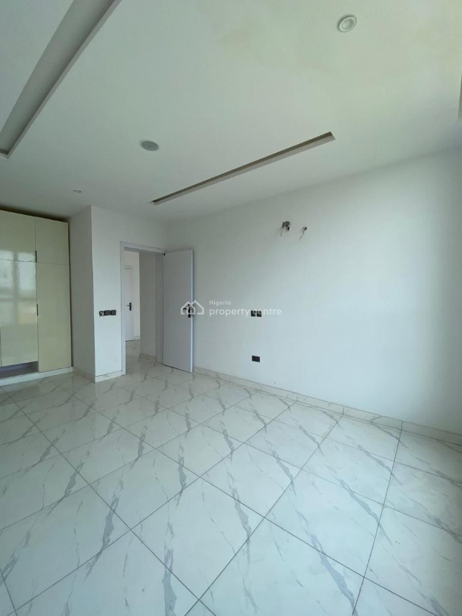Luxurious 2 Bedroom, Ologolo, Lekki, Lagos, Flat / Apartment for Sale