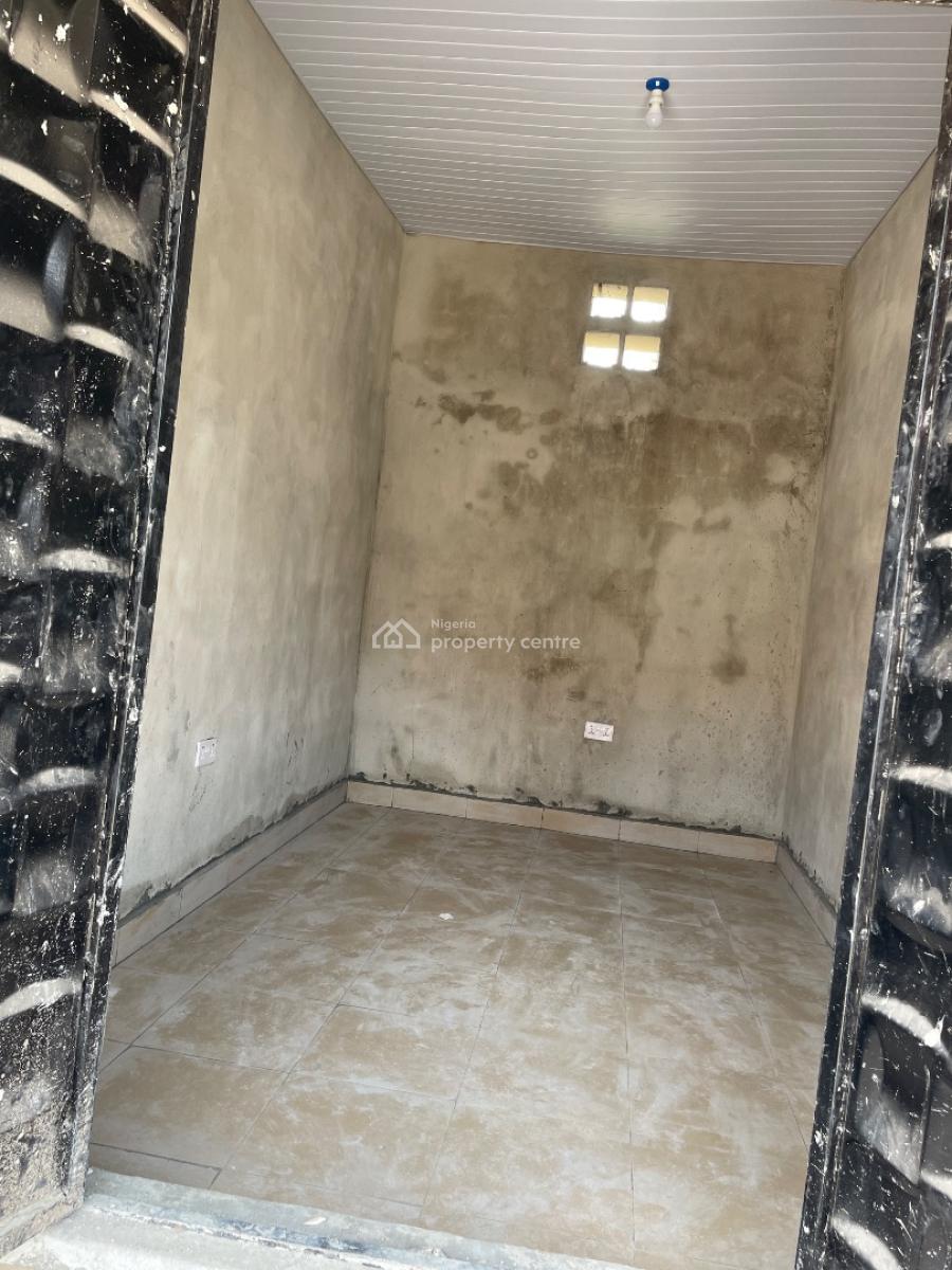 Shop with Semi Furnishings, Gbetu, Awoyaya, Ibeju Lekki, Lagos, Shop for Rent