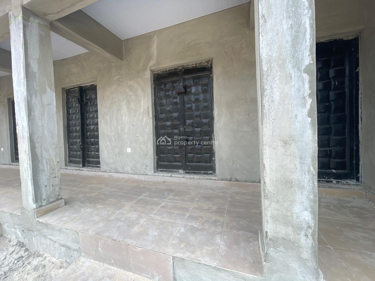 Shop with Semi Furnishings, Gbetu, Awoyaya, Ibeju Lekki, Lagos, Shop for Rent