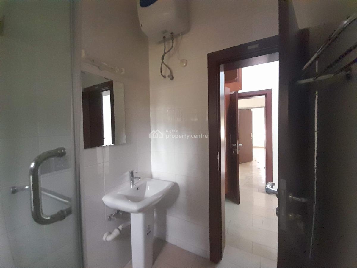 Luxury 2-bedroom Apartment with Swimming Pool  Ideal for Expatriates, Asokoro District, Abuja, Flat / Apartment for Rent
