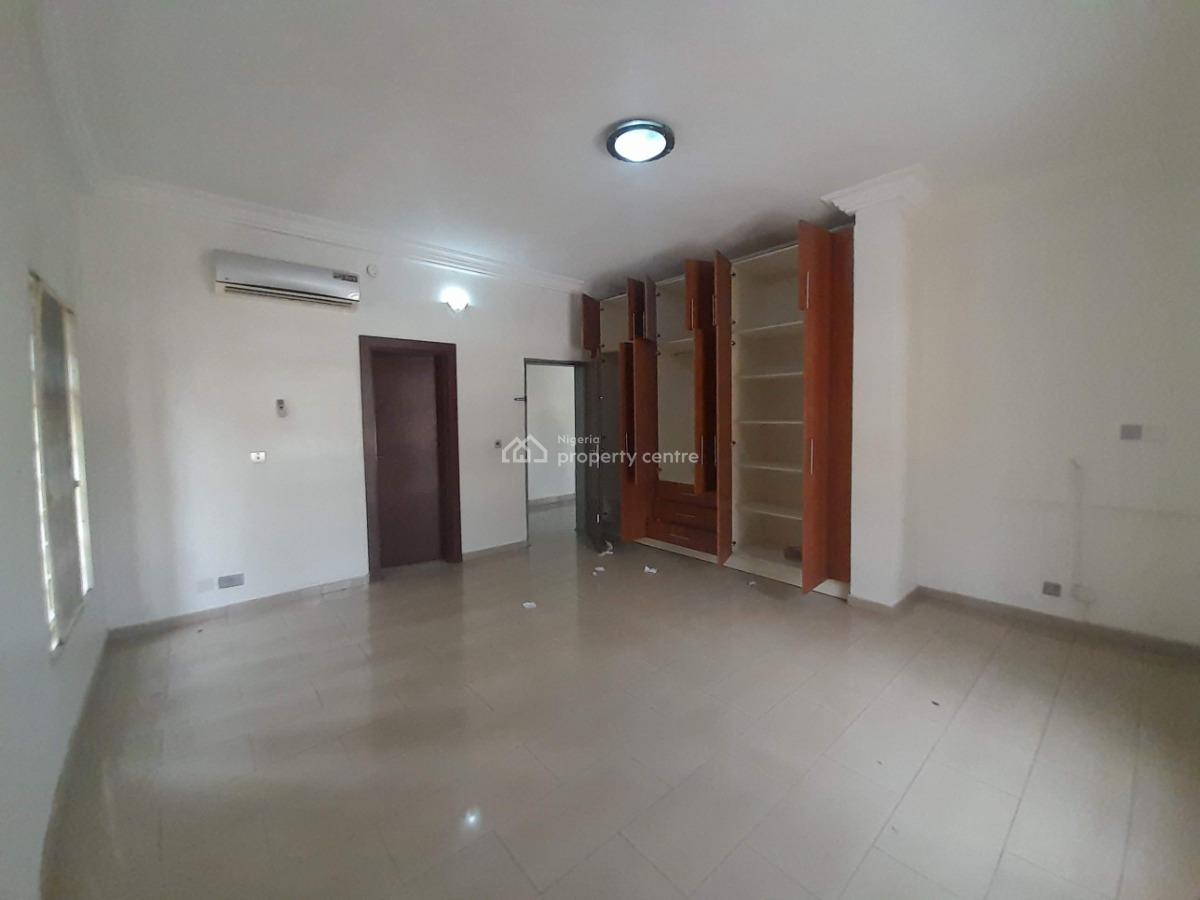 Luxury 2-bedroom Apartment with Swimming Pool  Ideal for Expatriates, Asokoro District, Abuja, Flat / Apartment for Rent