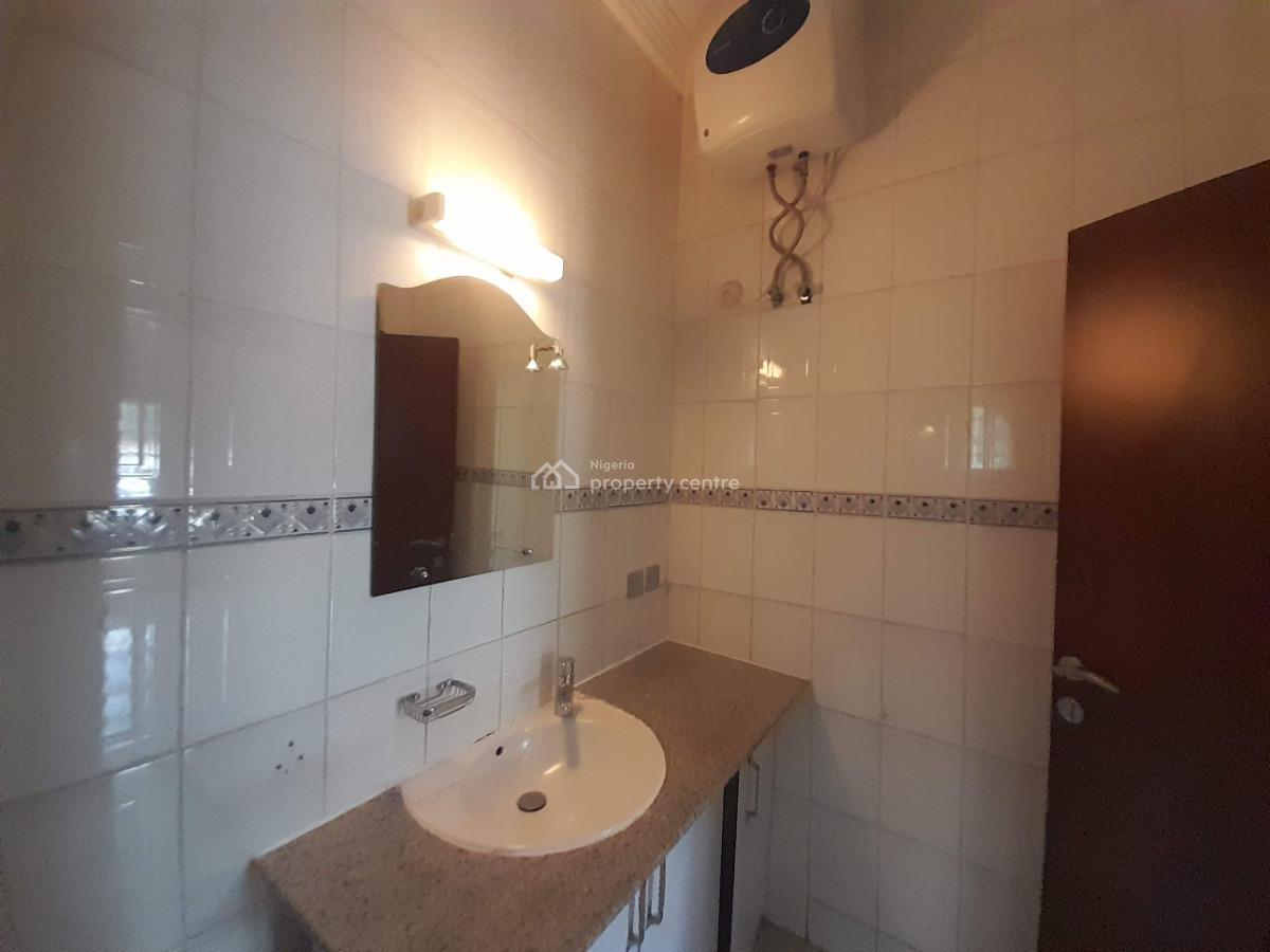 Luxury 2-bedroom Apartment with Swimming Pool  Ideal for Expatriates, Asokoro District, Abuja, Flat / Apartment for Rent