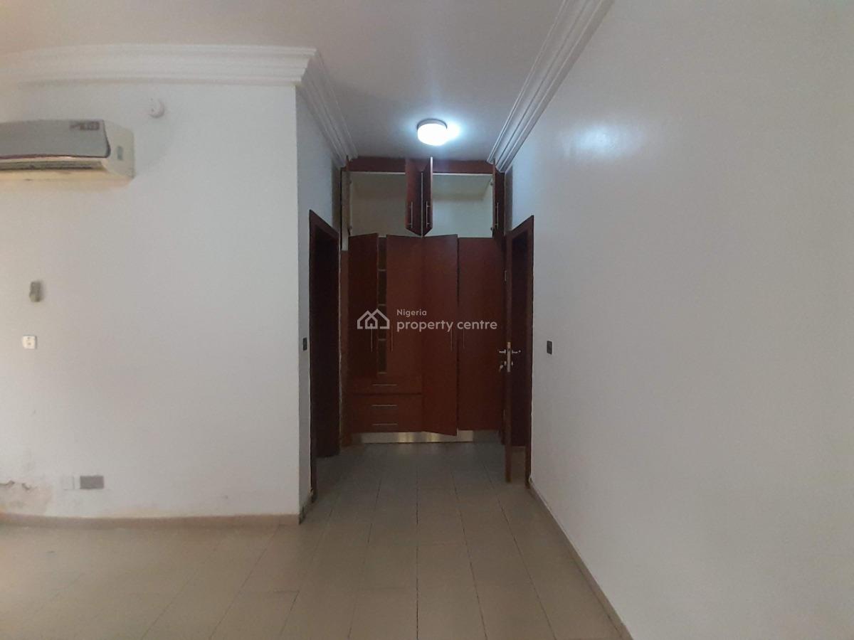 Luxury 2-bedroom Apartment with Swimming Pool  Ideal for Expatriates, Asokoro District, Abuja, Flat / Apartment for Rent