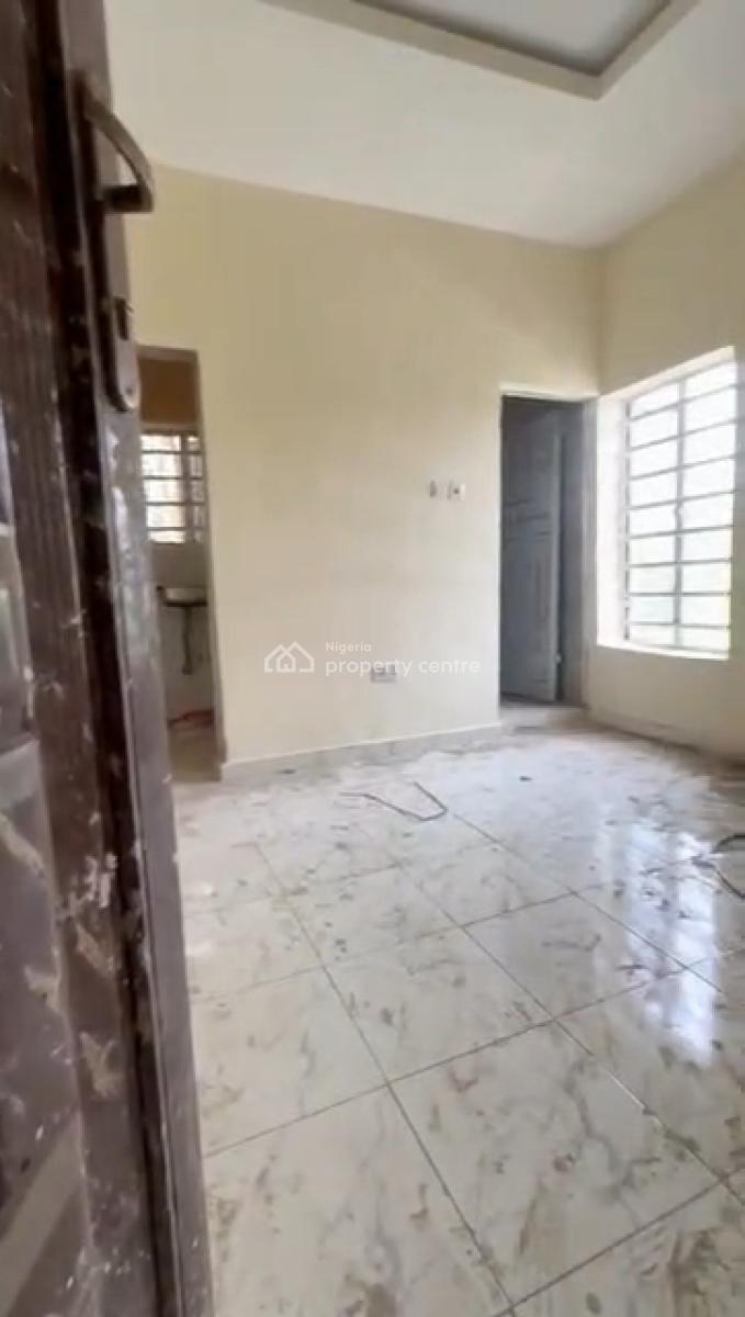 Well Maintained Self Contained, Yaba, Lagos, Self Contain (single Rooms) for Rent