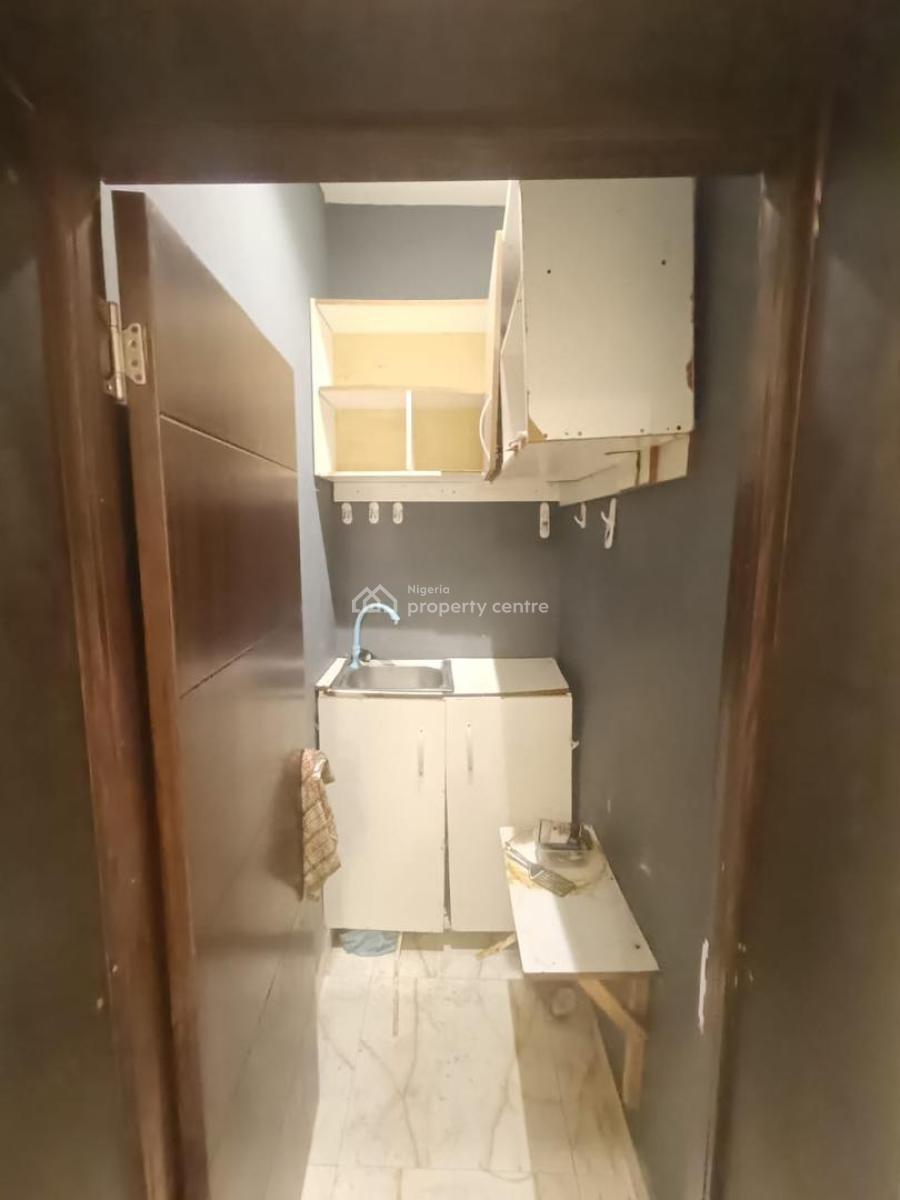 Exquisite Mini Flat, Chevron, Lekki, Lagos, Mini Flat (room and Parlour) for Rent