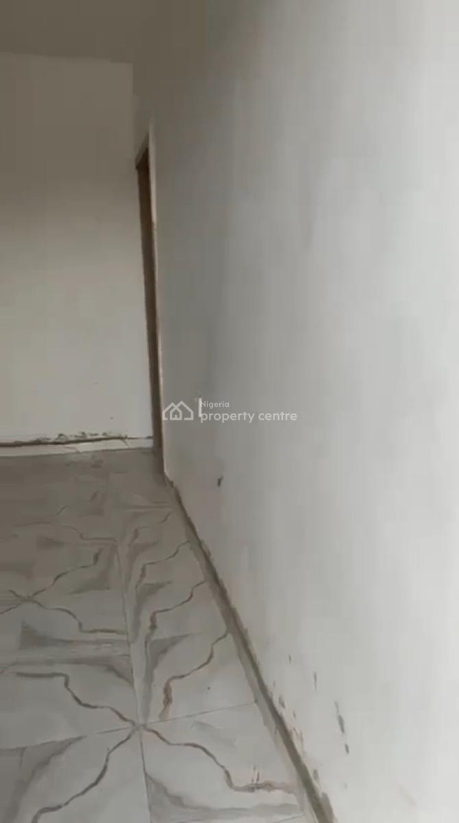 Neatly Used One Bedroom Apartment, Shomolu, Lagos, Mini Flat (room and Parlour) for Rent