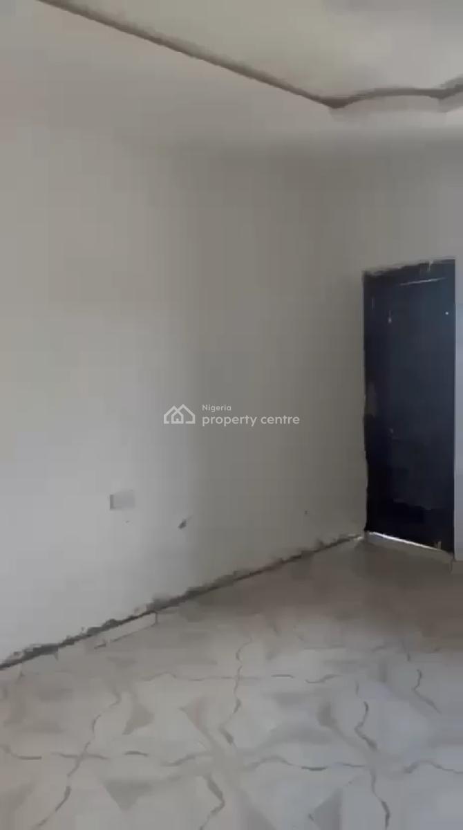 Neatly Used One Bedroom Apartment, Shomolu, Lagos, Mini Flat (room and Parlour) for Rent