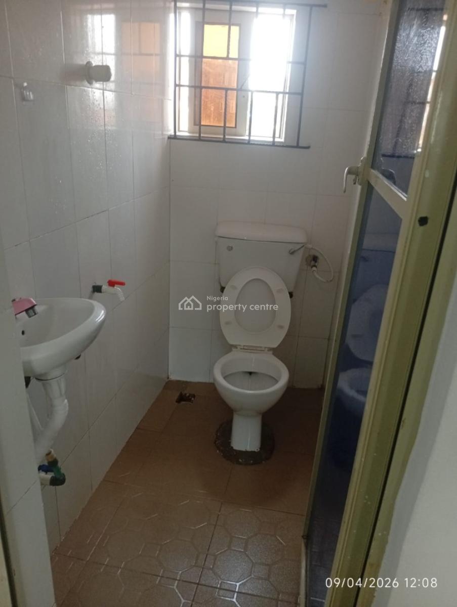 Roomself Contained Available, Ori-oke, Ogudu, Lagos, Self Contain (single Rooms) for Rent