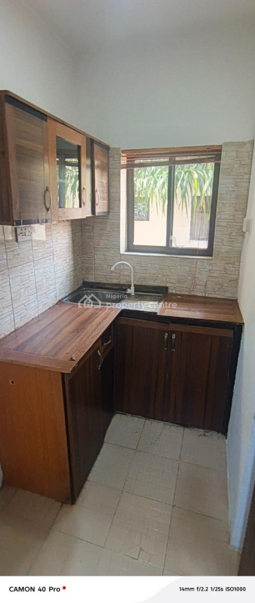 Well Renovated Room and Parlour Mini Flat, Off Chief Collins Street, Fola Osibo Road, Lekki Phase 1, Lekki, Lagos, Mini Flat (room and Parlour) for Rent