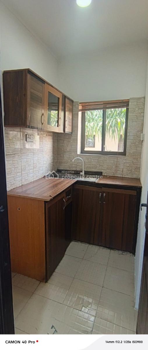 Well Renovated Room and Parlour Mini Flat, Off Chief Collins Street, Fola Osibo Road, Lekki Phase 1, Lekki, Lagos, Mini Flat (room and Parlour) for Rent