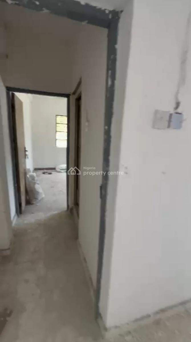 Newly Renovated 3 Bedroom Apartment, Abule Oja, Yaba, Lagos, Flat / Apartment for Rent