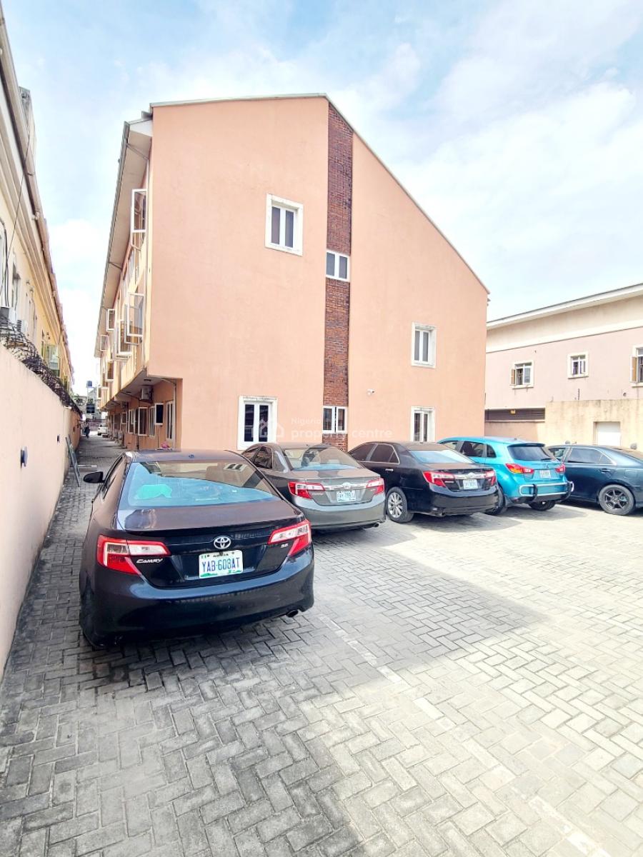 Newly Renovated 2 Bedroom Flat Serviced Apartment, Estate, Agungi, Lekki, Lagos, Flat / Apartment for Rent