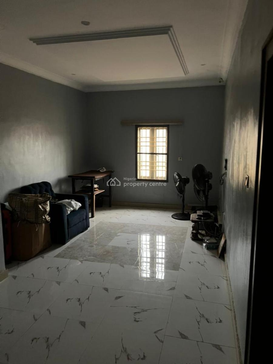 Neatly Used 5 Bedroom  Detached Duplex with a Room Bq, Off 3rd Avenue in Gwarinpa Main, Gwarinpa, Abuja, Detached Duplex for Sale