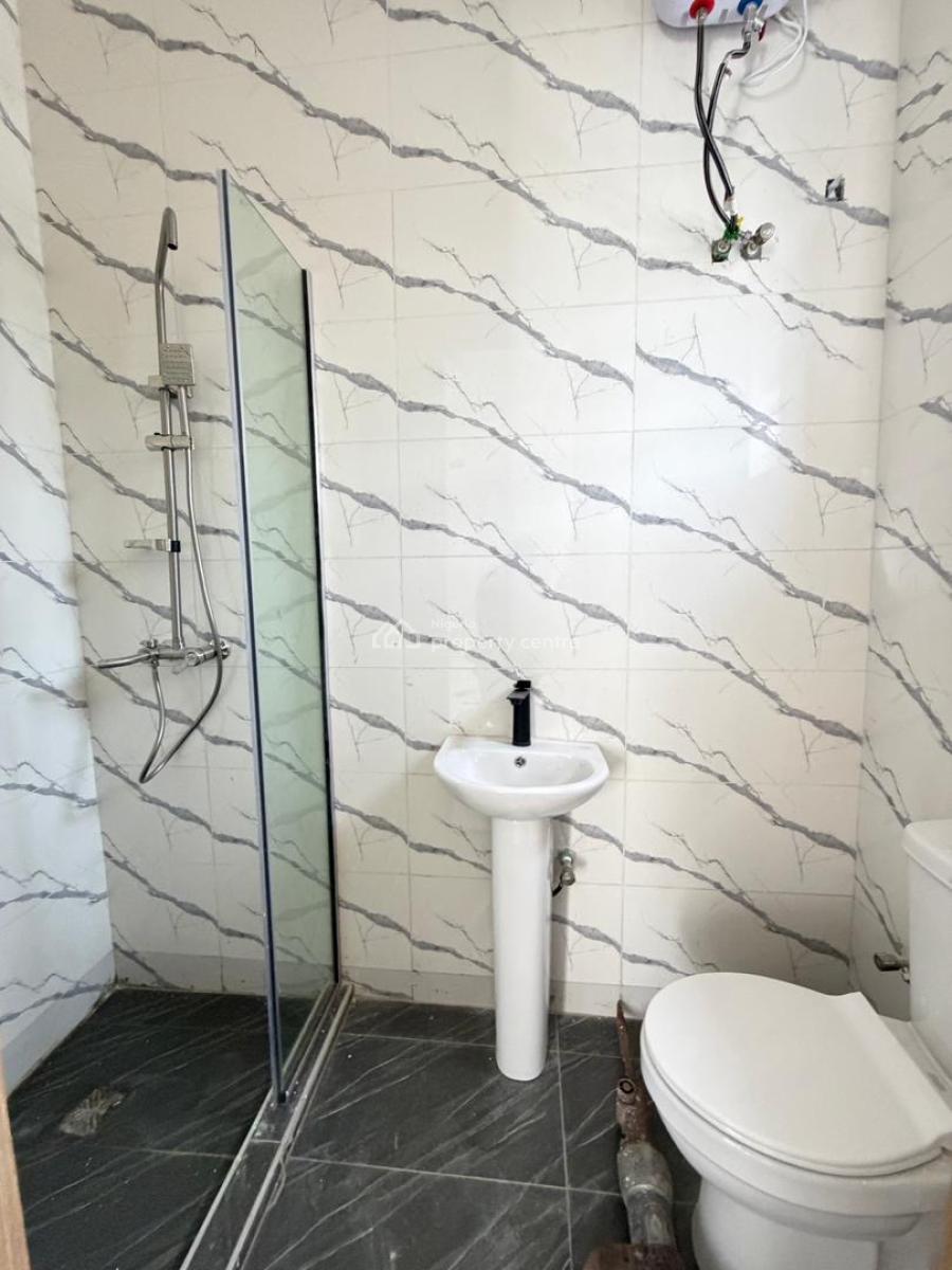 Very Affordable Exquisite 1 Bedroom Apartment in a Serene Neighborhood, New Road, Lekki, Lagos, Flat / Apartment for Sale