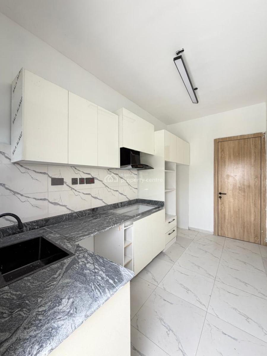 Beautifully Designed 2 Bedroom Apartment in a Cozy Neighborhood, New Road, Lekki, Lagos, Flat / Apartment for Sale