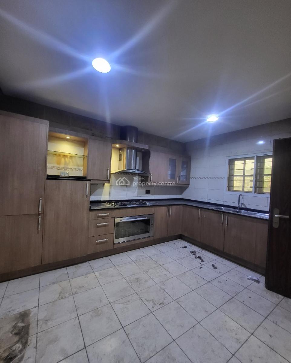 Luxurious Massive 2 Bedroom Flat, By American International School, Durumi, Abuja, Flat / Apartment for Rent