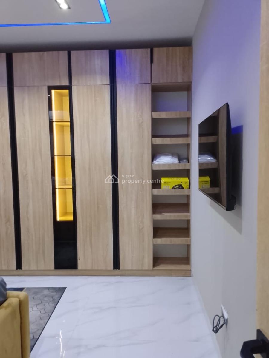 Luxury 2 Bedroom Apartment, Lekki Phase 1, Lekki, Lagos, Flat / Apartment for Rent