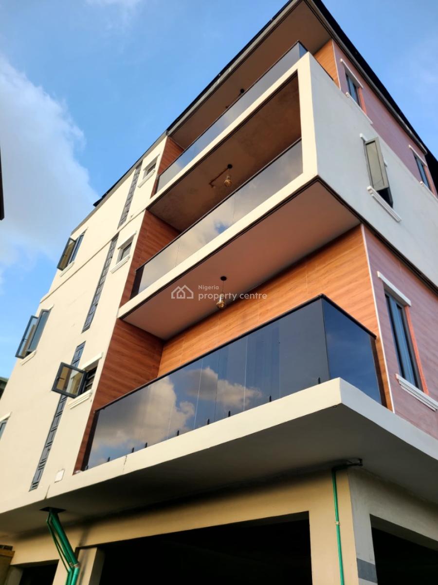 Luxury 3-bedroom with Bq Apartment, Sholanke Street, Akoka, Yaba, Lagos, Flat / Apartment for Rent