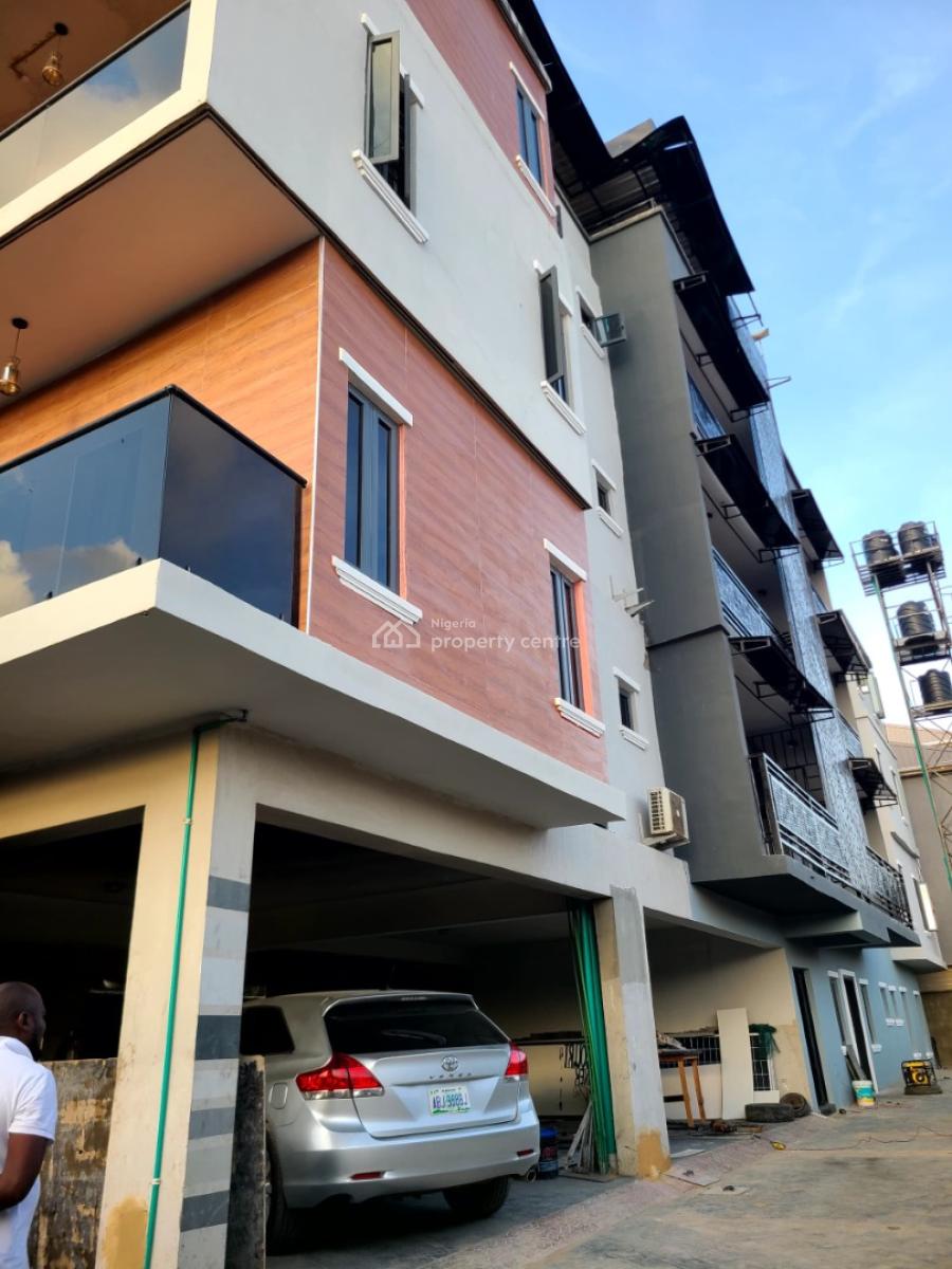 Luxury 3-bedroom with Bq Apartment, Sholanke Street, Akoka, Yaba, Lagos, Flat / Apartment for Rent