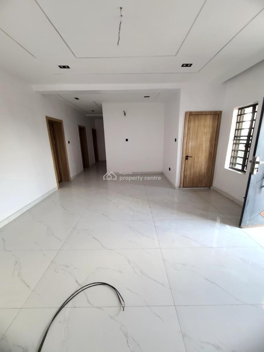 Luxury 3-bedroom with Bq Apartment, Sholanke Street, Akoka, Yaba, Lagos, Flat / Apartment for Rent
