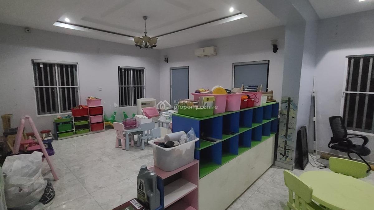 Commercial Massive 5 Bedroom Big Compound, Bq Security House, Ikate Elegushi, Lekki, Lagos, Detached Duplex for Rent