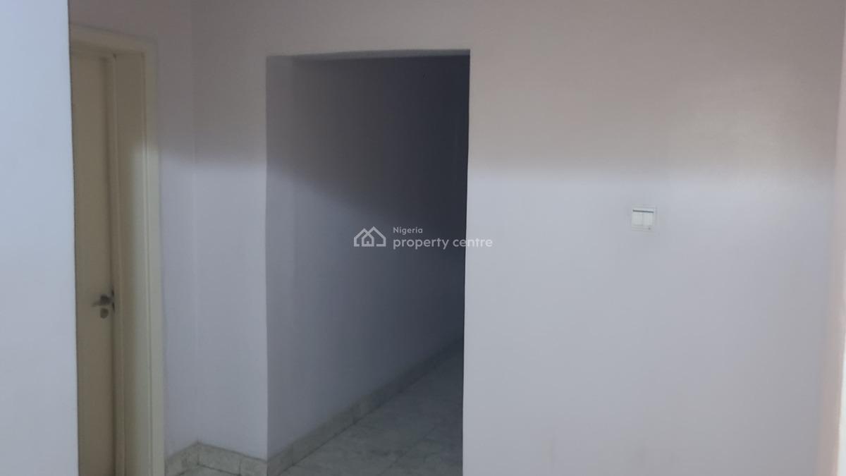 Commercial Massive 5 Bedroom Big Compound, Bq Security House, Ikate Elegushi, Lekki, Lagos, Detached Duplex for Rent