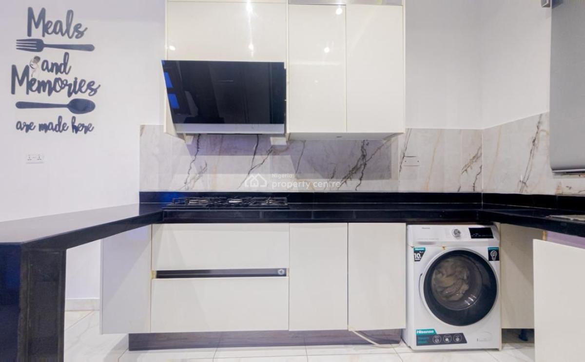 Luxury 2 Bedroom Apartment with Snooker, Table Tennis and Gym, Lekki Phase 1, Lekki, Lagos, Flat / Apartment for Rent