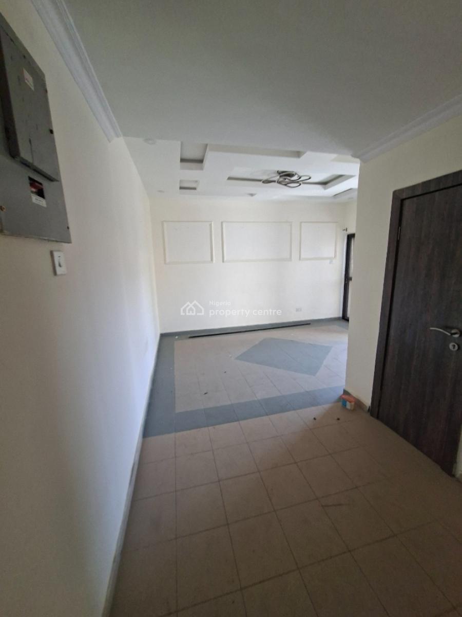 to Be Renovated 4bedroom Terrace Duplex with Bq, By Elf Estate Lekki Right By Lekki Phase 1, Lekki Phase 1, Lekki, Lagos, Terraced Duplex for Sale