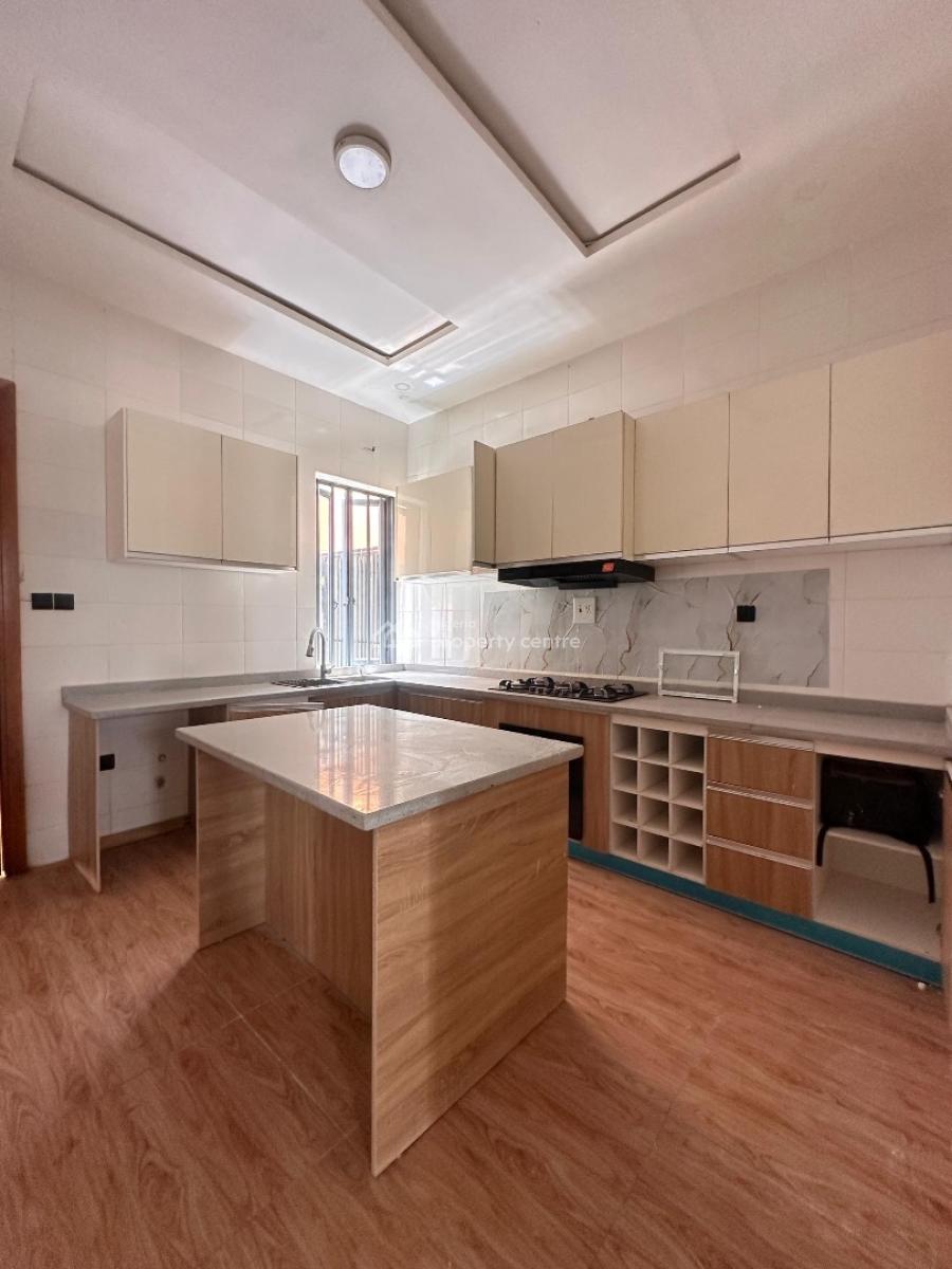 4 Bedroom Terrace Duplex, Mobil Road, Lekki, Lagos, Terraced Duplex for Rent