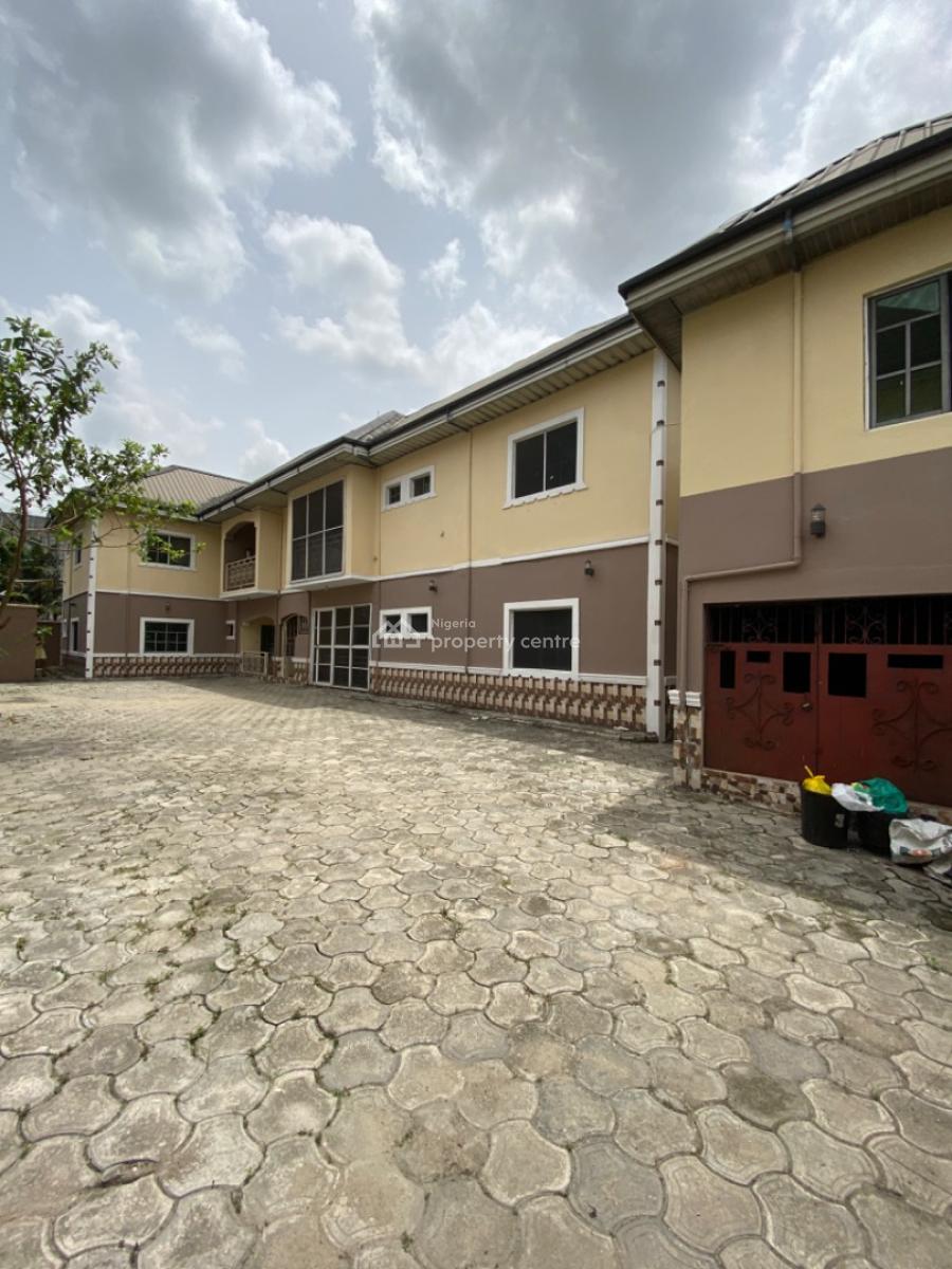 Spacious 2 Bedroom Apartment with 3 Toilets & Federal Light, Farm Road 2 Eliozu Port Harcourt, Port Harcourt, Rivers, Flat / Apartment for Rent