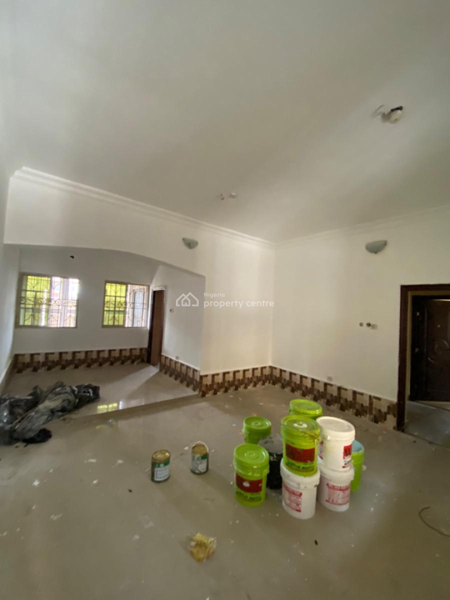 Spacious 2 Bedroom Apartment with 3 Toilets & Federal Light, Farm Road 2 Eliozu Port Harcourt, Port Harcourt, Rivers, Flat / Apartment for Rent