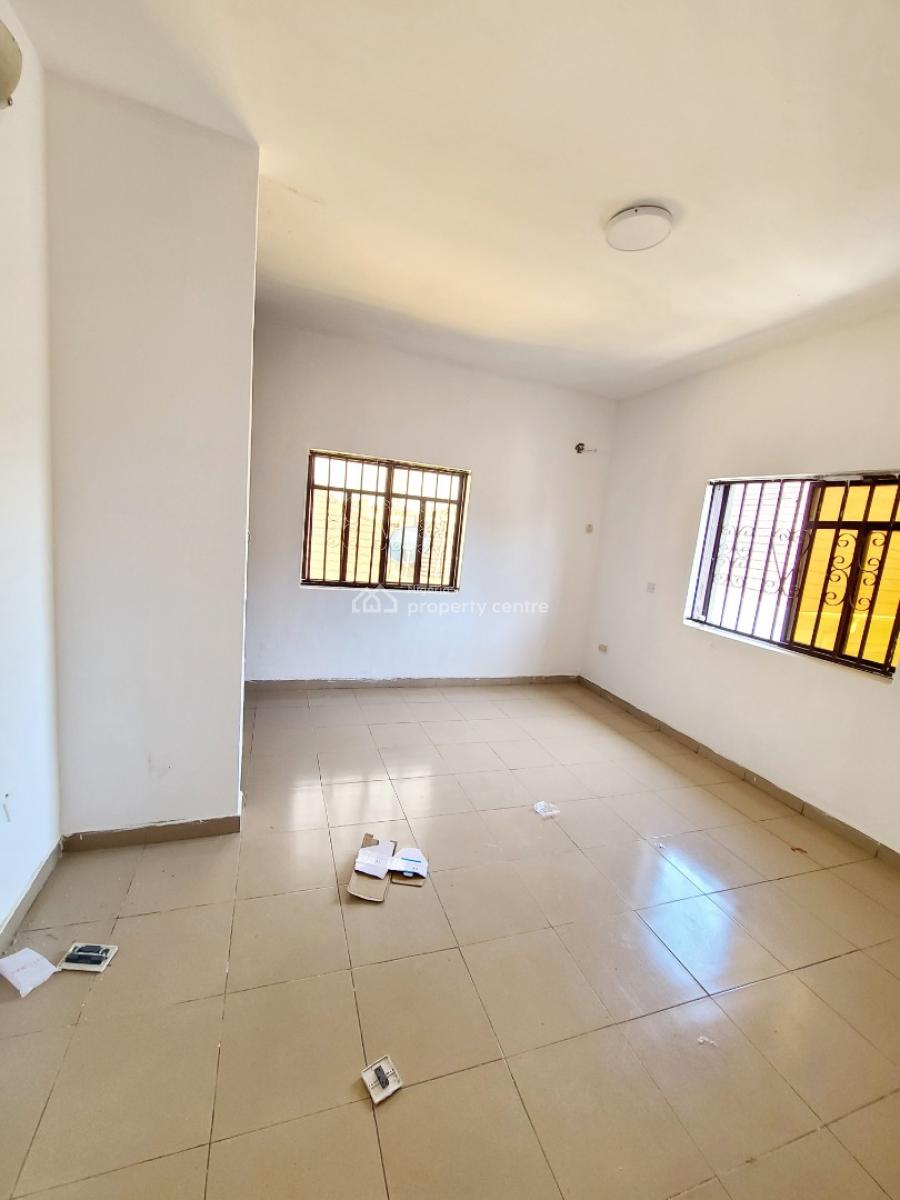 Newly Renovated Standard Self Contain/studio Apartment Upstairs, Osapa, Lekki, Lagos, Self Contain (single Rooms) for Rent