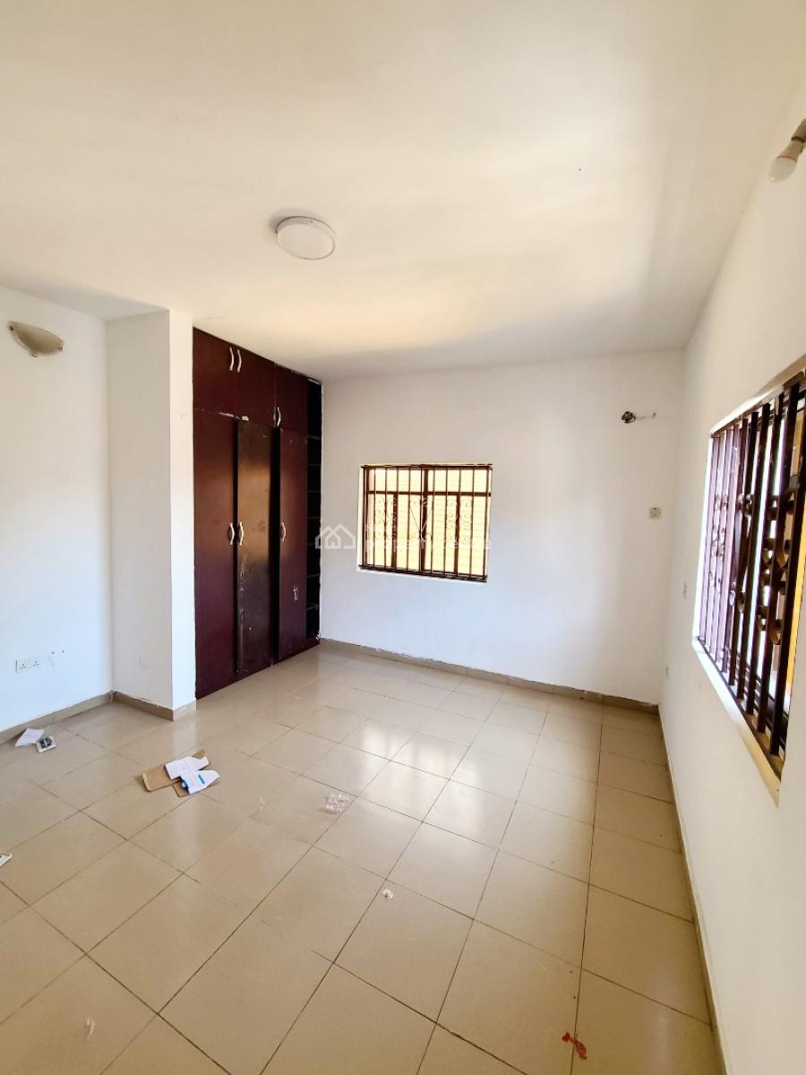 Newly Renovated Standard Self Contain/studio Apartment Upstairs, Osapa, Lekki, Lagos, Self Contain (single Rooms) for Rent