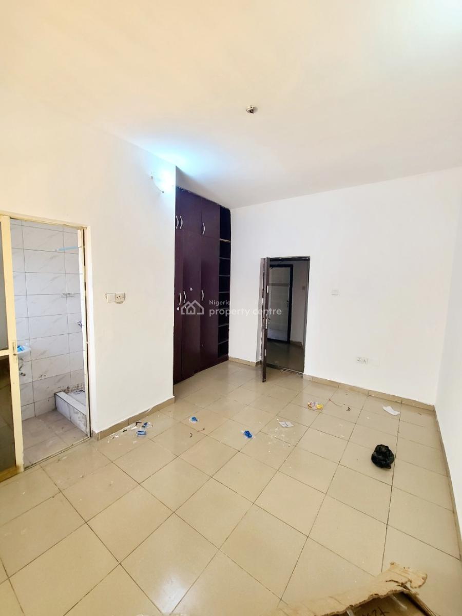 Newly Renovated Standard Self Contain/studio Apartment Upstairs, Osapa, Lekki, Lagos, Self Contain (single Rooms) for Rent