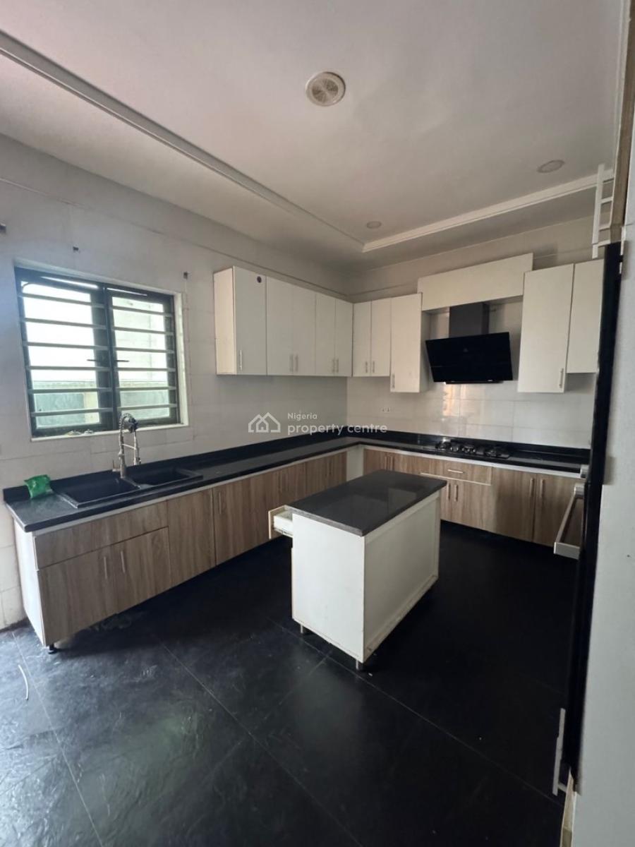 Lovely &spacious 5bedroom Fully Decorated Duplex with 2bqs, Orchid Road, Lekki, Lagos, House for Rent
