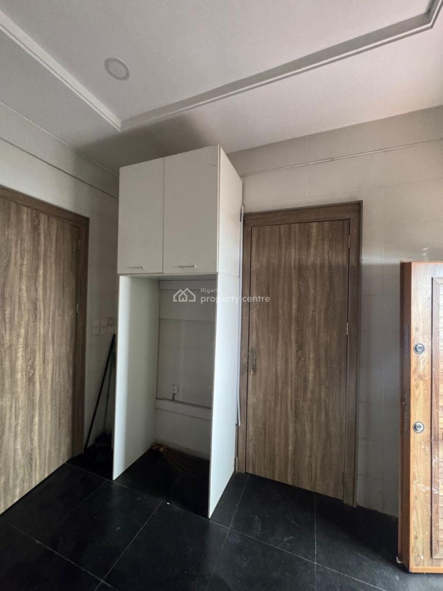 Lovely &spacious 5bedroom Fully Decorated Duplex with 2bqs, Orchid Road, Lekki, Lagos, House for Rent