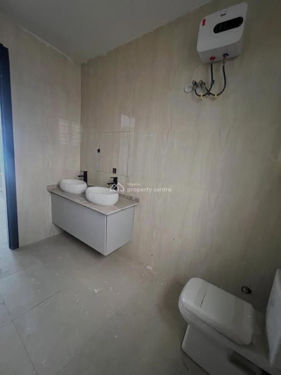 4 Bedroom Terrace Duplex with Bq, Ologolo, Lekki, Lagos, Terraced Duplex for Rent