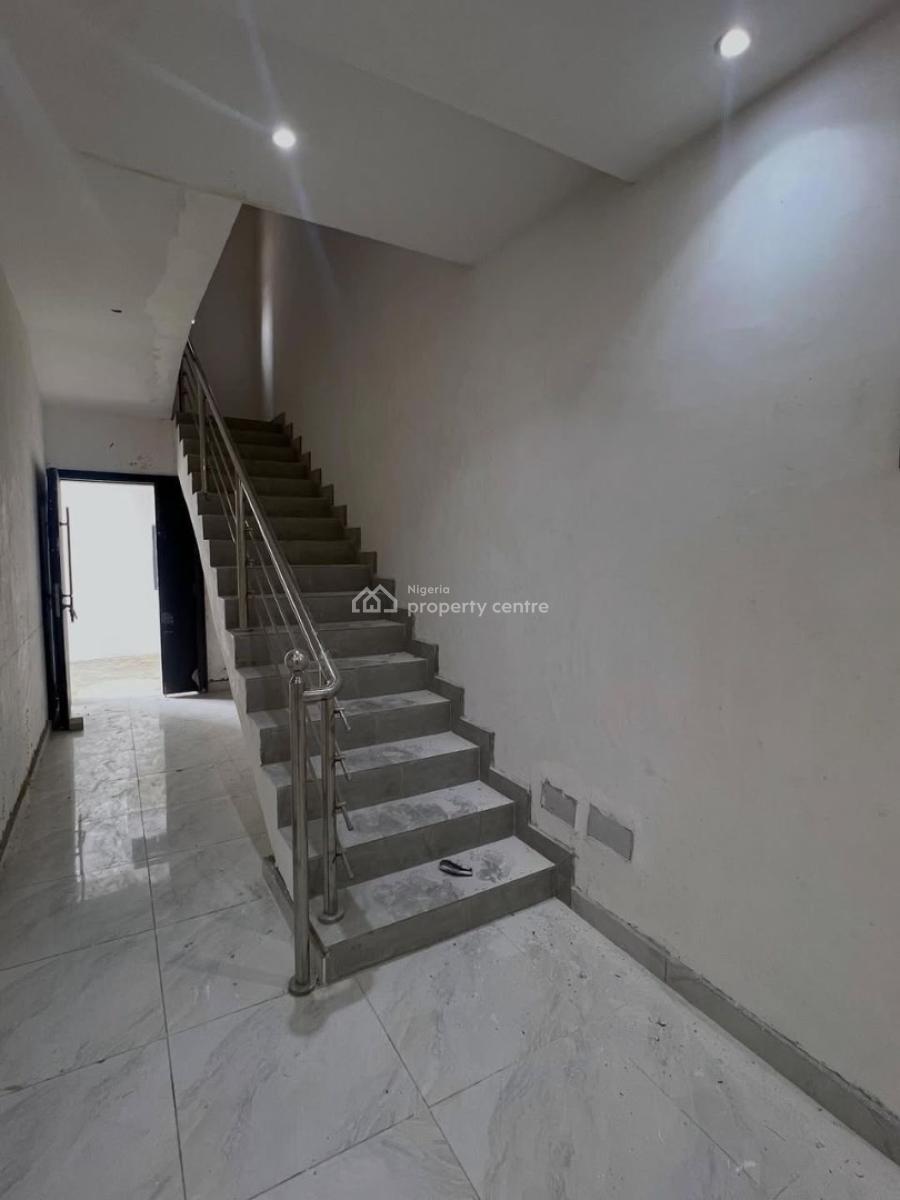 4 Bedroom Terrace Duplex with Bq, Ologolo, Lekki, Lagos, Terraced Duplex for Rent