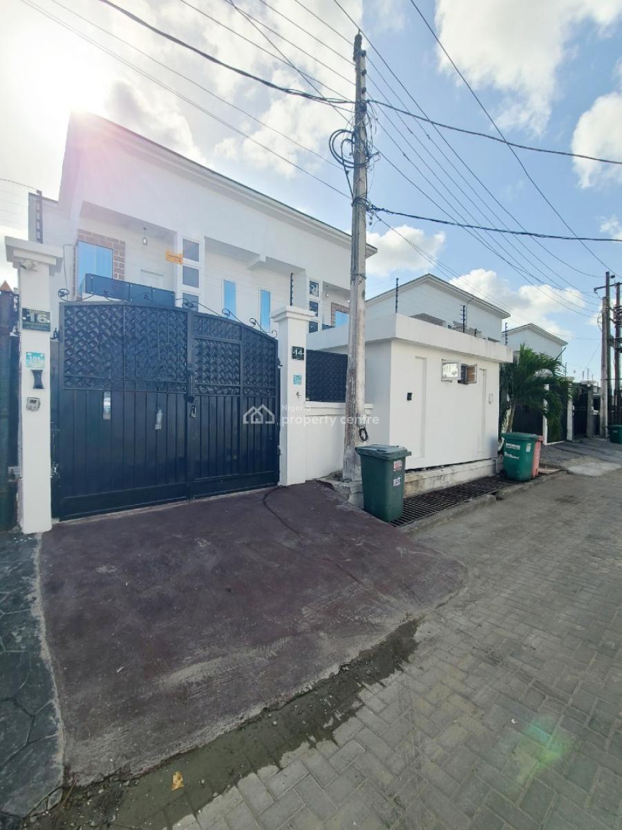 Newly Renovated 4 Bedroom Semi Detached Duplex with 1bq, Osapa, Lekki, Lagos, Semi-detached Duplex for Rent