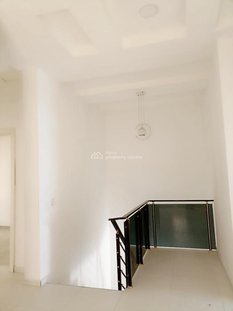 Newly Renovated 4 Bedroom Semi Detached Duplex with 1bq, Osapa, Lekki, Lagos, Semi-detached Duplex for Rent