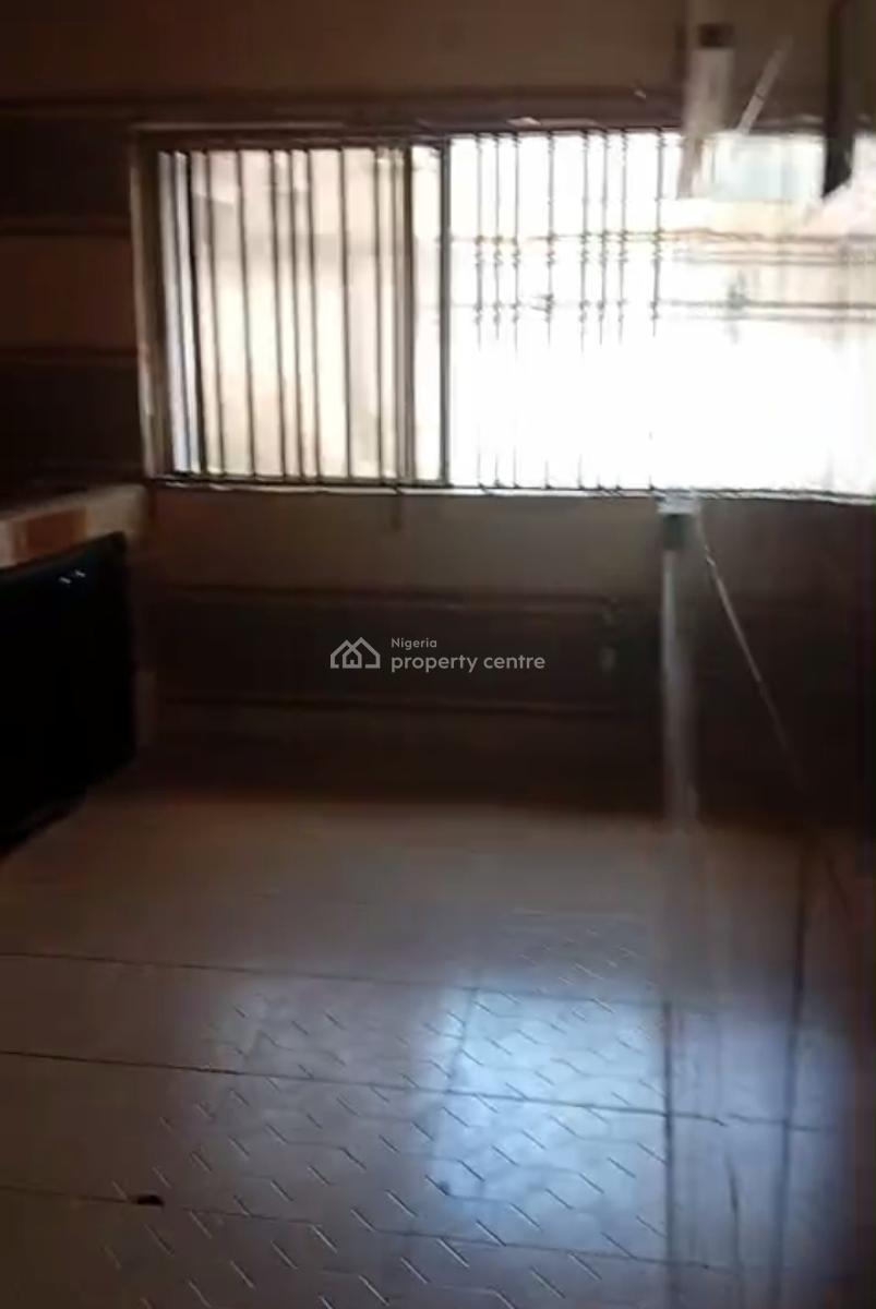 Decent Standard Spacious 2 Bedroom Apartment, Soluyi, Gbagada, Lagos, Flat / Apartment for Rent