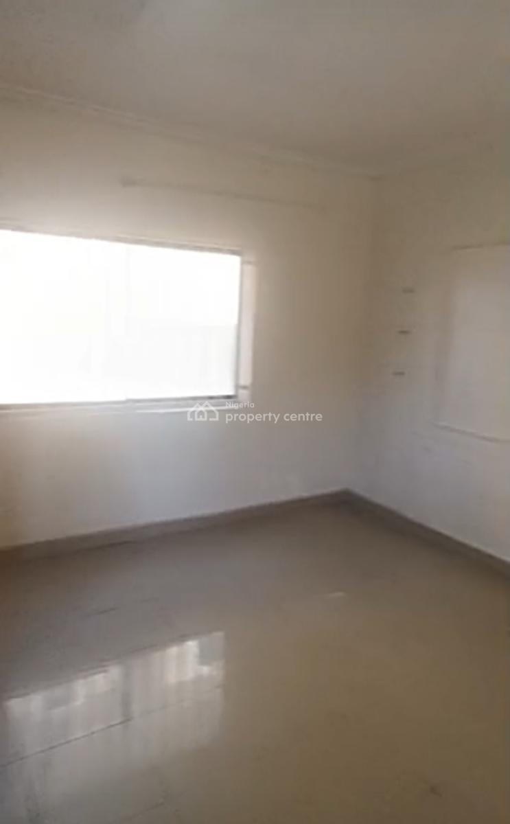 Spacious Upstairs Mini Flat at Orchid Road { Video}, Royal Pine Estate Orchid Road, Lekki, Lagos, Mini Flat (room and Parlour) for Rent