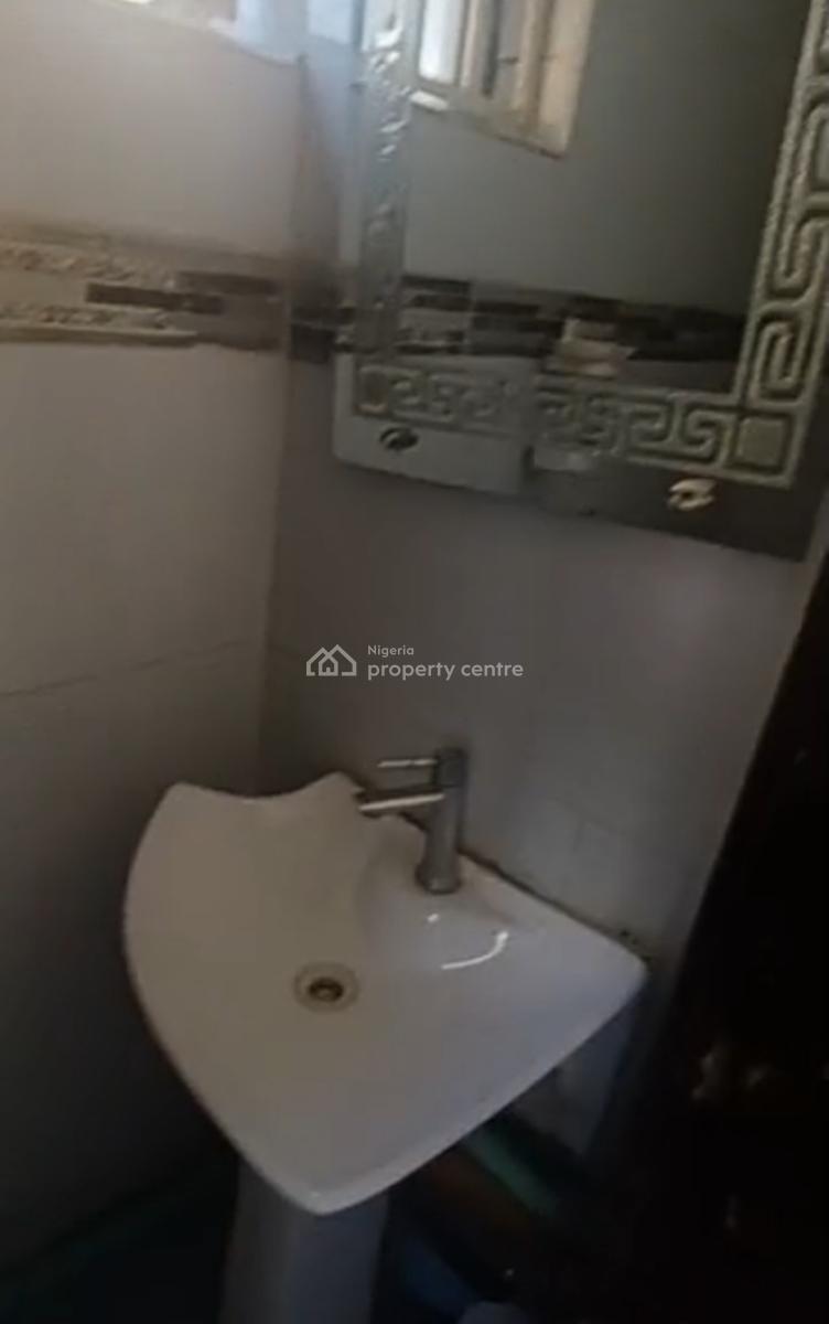 Spacious Upstairs Mini Flat at Orchid Road { Video}, Royal Pine Estate Orchid Road, Lekki, Lagos, Mini Flat (room and Parlour) for Rent