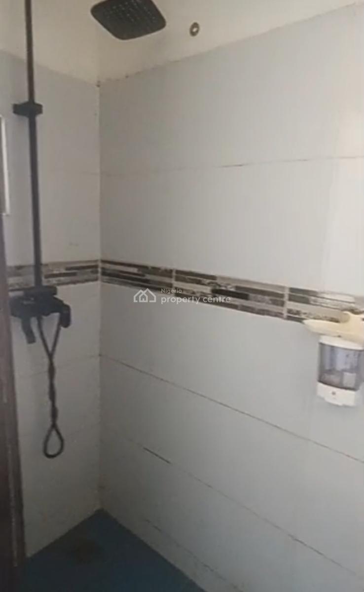 Spacious Upstairs Mini Flat at Orchid Road { Video}, Royal Pine Estate Orchid Road, Lekki, Lagos, Mini Flat (room and Parlour) for Rent