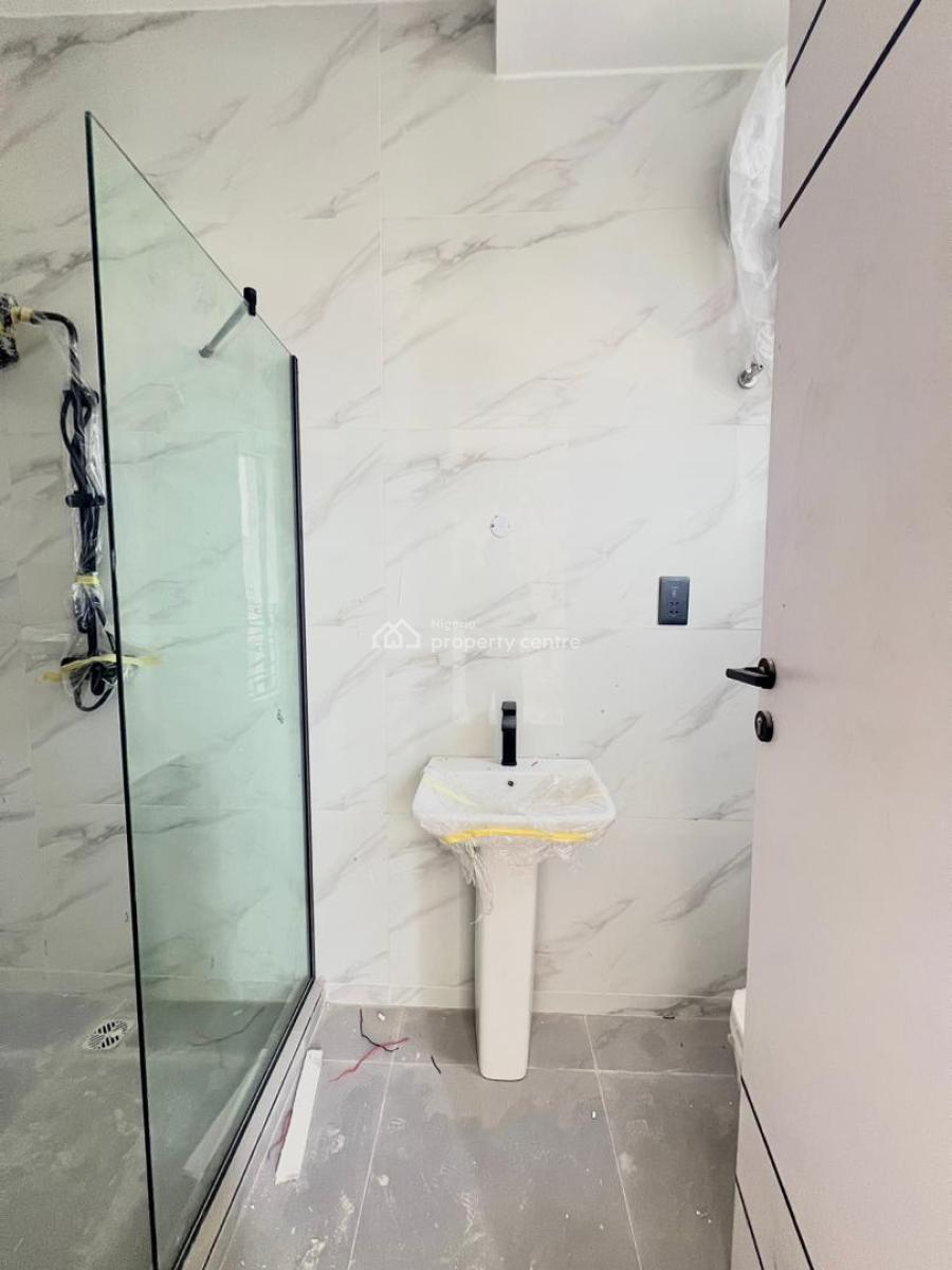 Modern Spacious 2 Bedroom Apartment +elevator & Gym in a Secure Estate, Ikate, Lekki, Lagos, Flat / Apartment for Sale