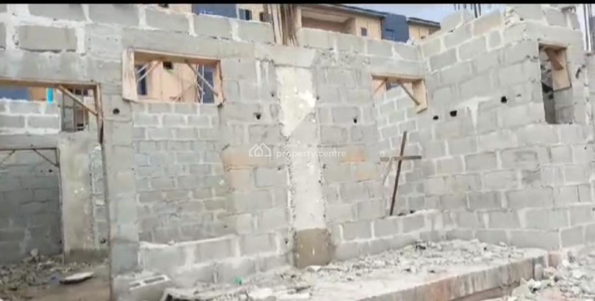 3 Bedroom Apartment Close to Expressway, Treasure Homes, Ilasamaja, Mushin, Lagos, Flat / Apartment for Sale